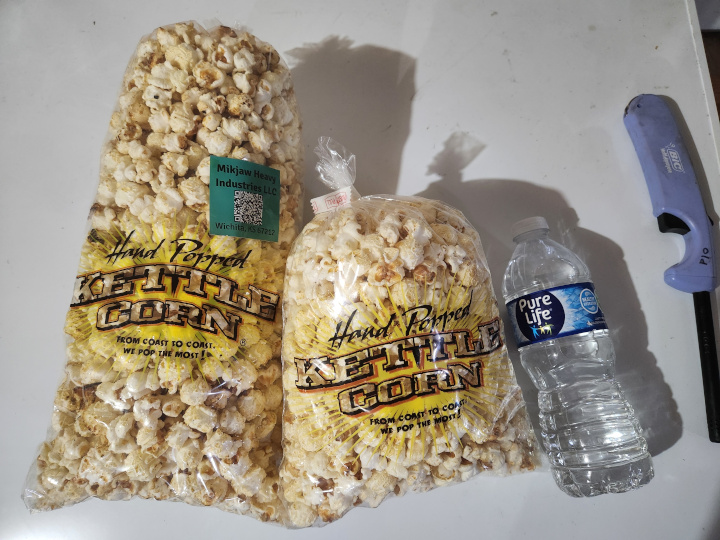 Small and Medium kettle corn bags