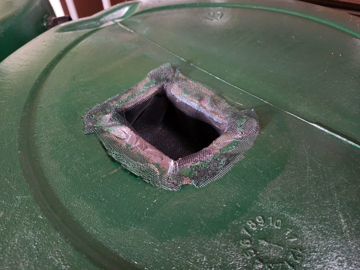 Rain barrel detail